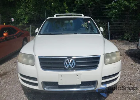 2005 Volkswagen Touareg V8 из США, поврежденный, VIN WVGCM77L45D005529